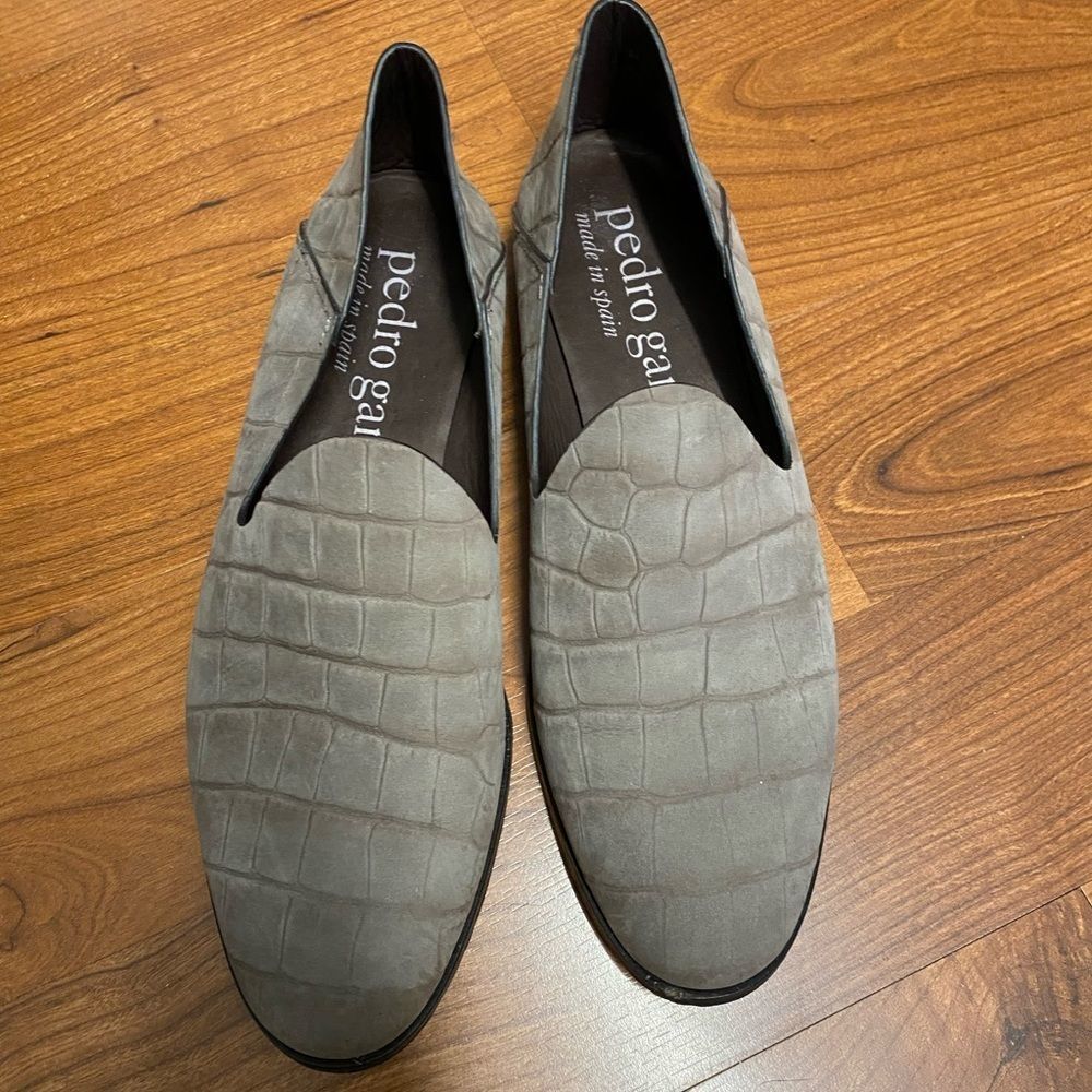 Pedro Garcia womans made in Spain taupe leather slip on shoes size 39.5 (Size 8)